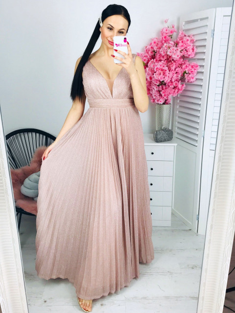 Dlouhé třpytivé růžové společenské šaty