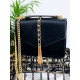 Dámská stylová černá kabelka se zlatým řetízkem