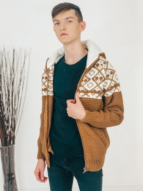 Pánský pletený hnědý svetr s kapucí
