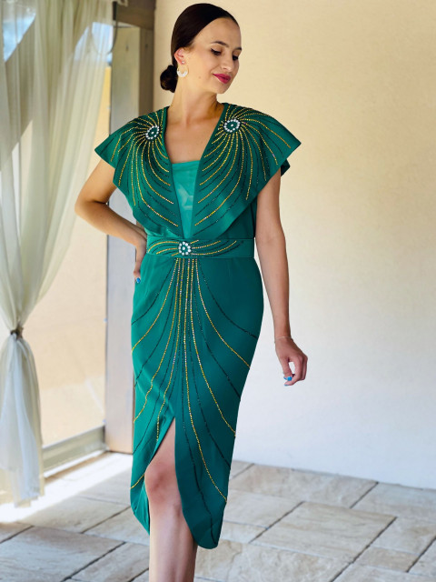 Exkluzivní dámské společenské šaty s páskem a kamínky pro moletky- zelené