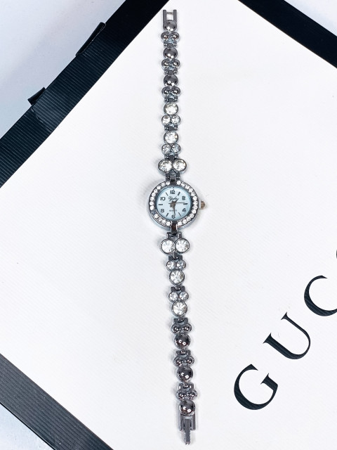 Eleganté dámské stříbrné hodinky