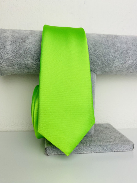 Pánská výrazná zelená saténová úzká kravata