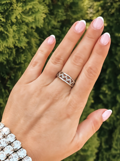Dámský stříbrný prsten s kamínky 4