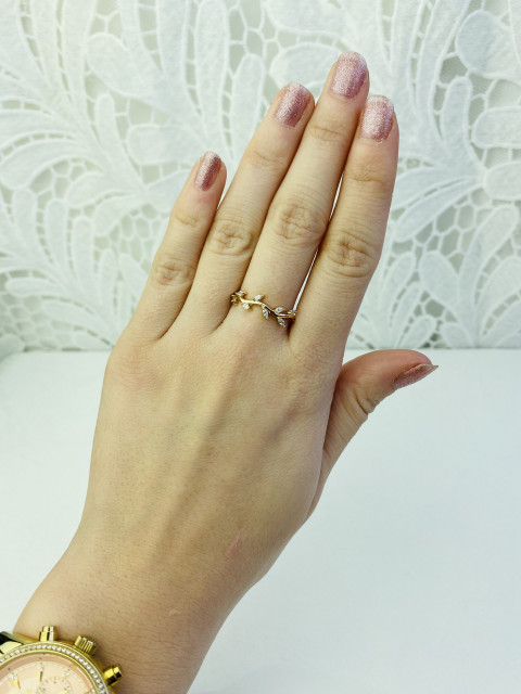 Dámský zlatý prsten 5