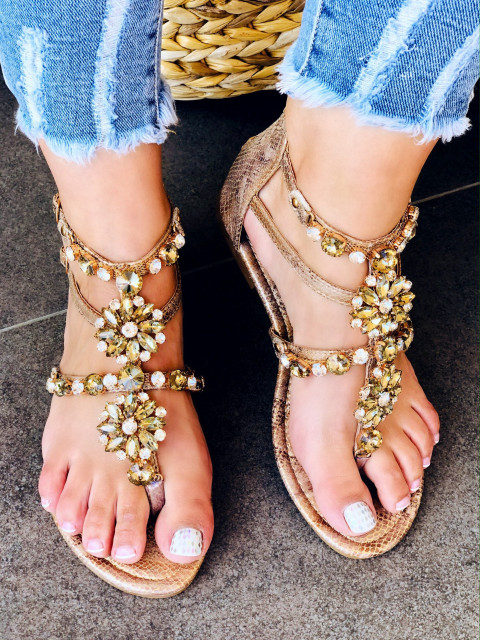 Dámské zlaté sandálky