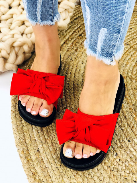 Dámské červené pantofle s mašlí