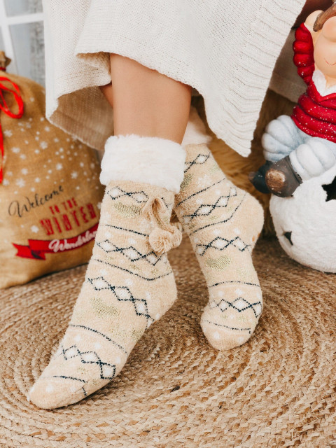Béžové vánoční ponožky s bambulkami