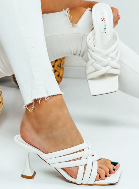 Dámské bílé pantofle na podpatku