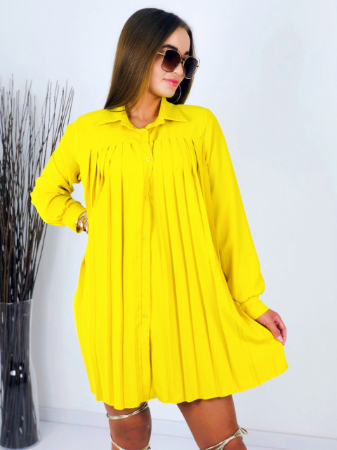 Žluté nařasené šaty 