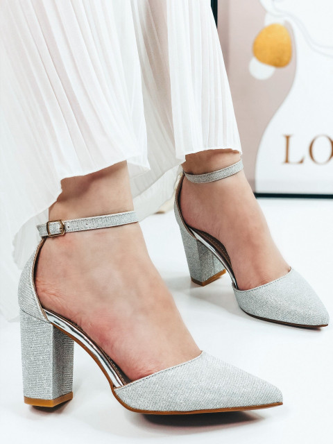 Dámské stříbrné třpytivé sandálky