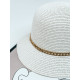Bílý slaměný klobouk s řetězem