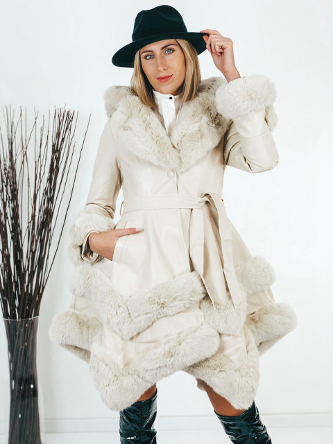 Exkluzivní béžová koženková bunda s kožešinovou kapucí a páskem