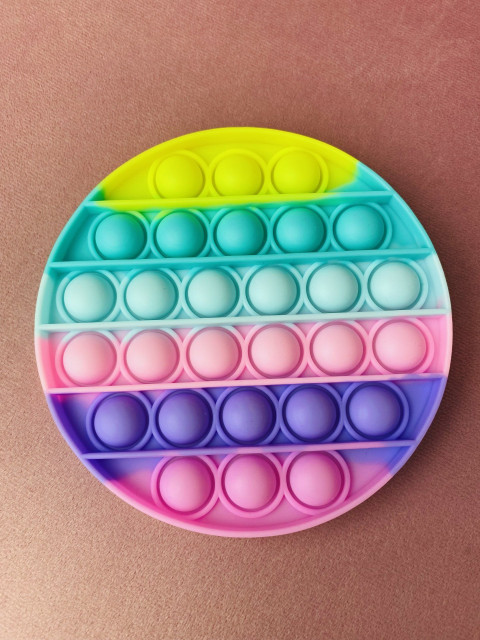 Pop-it barevný kruh