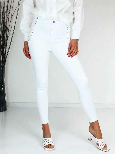 Dámské bílé elastické džíny s vázačkou a vysokým pasem