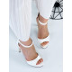 Extravagantní bílé sandály Lomea