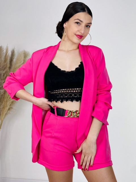 Elegantní dámský kraťasový kostým s páskem - růžový