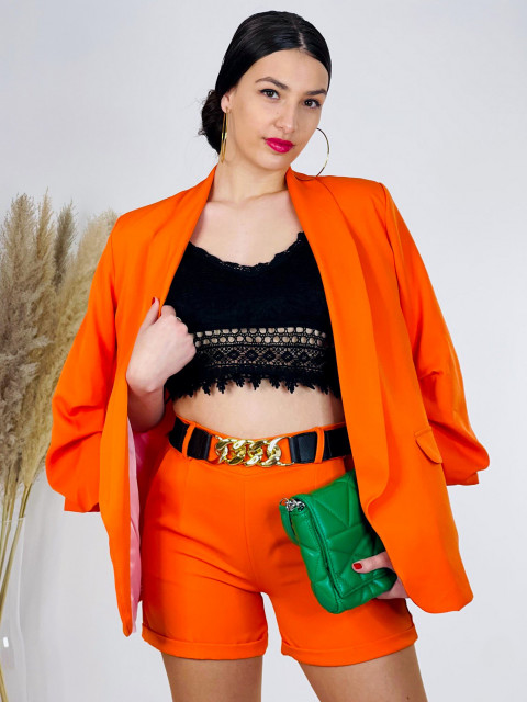 Elegantní dámský kraťasový kostým s páskem - oranžový