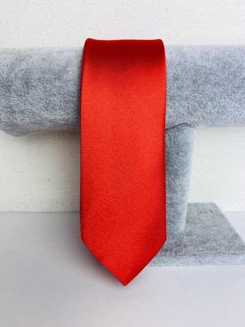 Pánská červená saténová úzká kravata