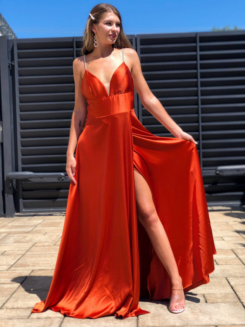 Dámské dlouhé saténové společenské šaty - oranžové