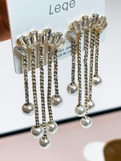 Společenské dámské náušnice s perlami - zlaté