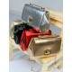 Dámská elegantní společenská kabelka se zlatým řemínkem - stříbrná