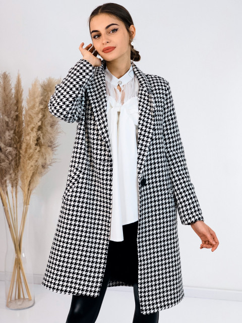 Černo-bílý dámský kabát s kohoutím vzorem