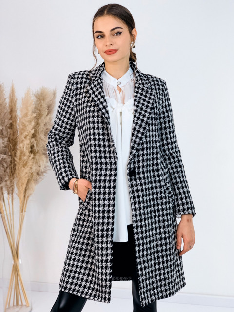 Černo-bílý dámský kabát s kohoutím vzorem 2