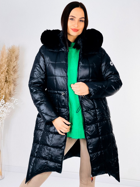 Dámská prošívaná zimní bunda s kožešinovou kapucí - černá