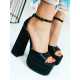 Extravagantní saténové dámské sandály na vysokém podpatku a platformě - černé