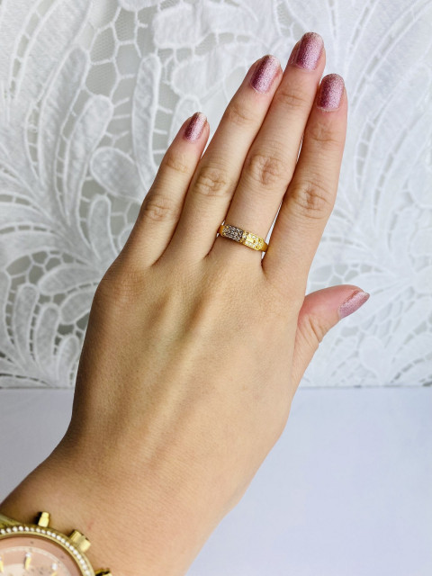 Dámský zlatý prsten 3