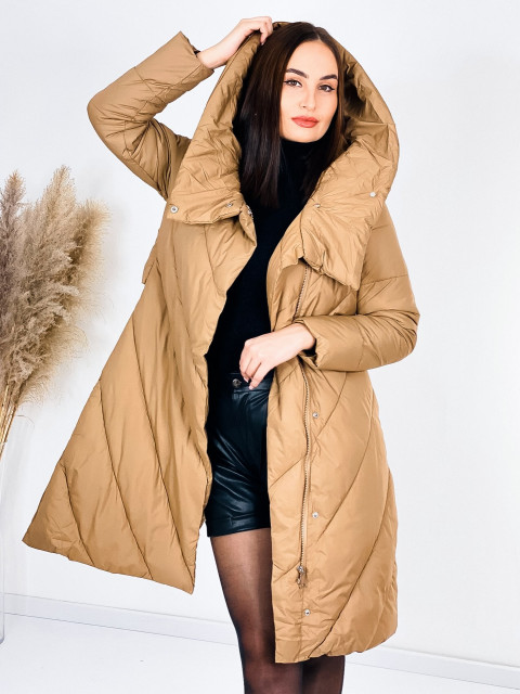 Dámská zimní dlouhá prošívaná bunda s kapucí - hnědá