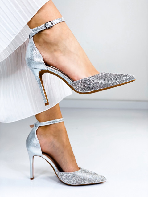 Dámské stříbrné exkluzivní sandály s kamínky