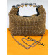 Luxusní dámská společenská kabelka s kamínky a řemínkem - zlatá
