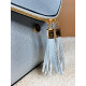 Dámská kabelka s řemínkem - stříbrná