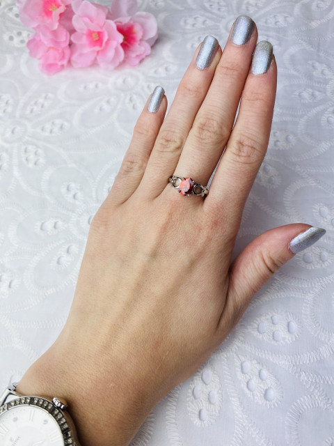 Dámský stříbrný prsten s červeným krystalem 6