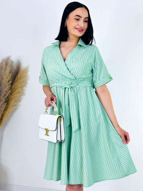 Dámské proužkové šaty s páskem a kapsami - zelené